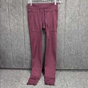 Aerie Purple Leggings with Elastic Waistband and Tapered Fit